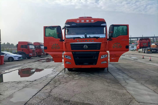 二手國(guó)五牽引車供應(yīng)廠家