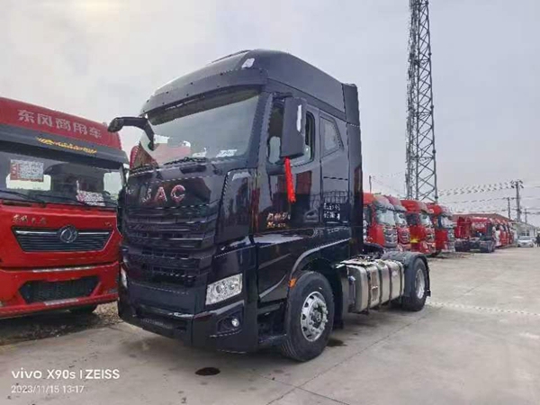 二手單驅(qū)江淮K7 510馬力牽引車(chē)