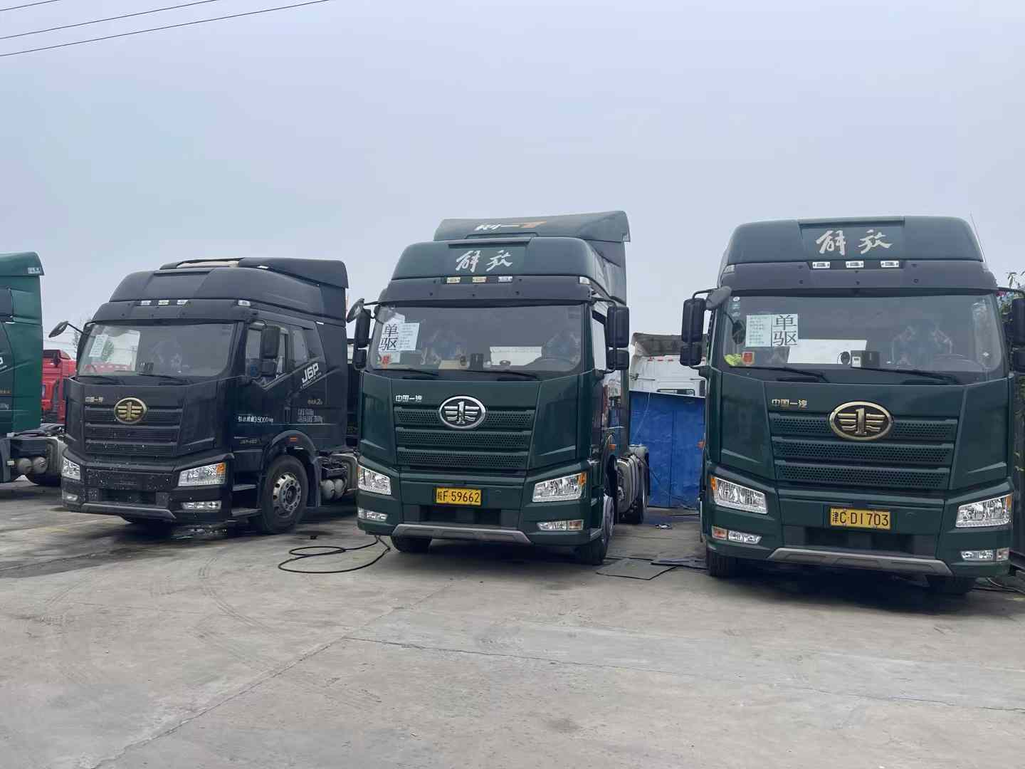 二手單驅(qū)牽引車